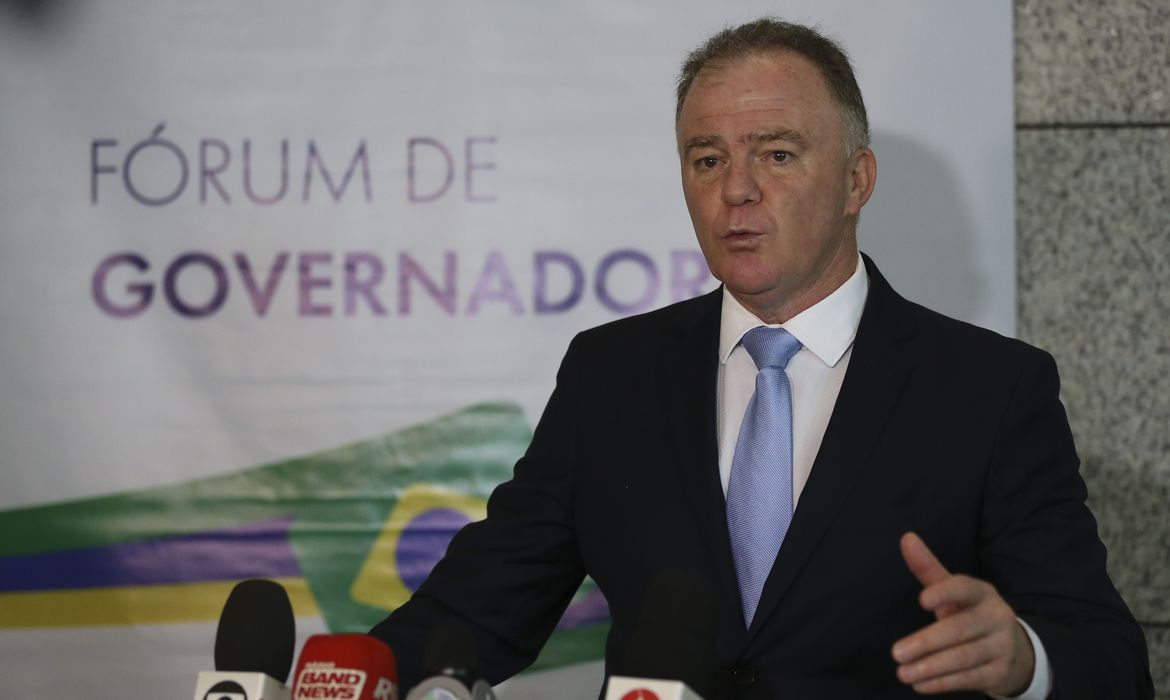Covid-19: governadores pedem coordenação federal na compra de remédios Covid-19: governadores pedem coordenação federal na compra de remédios