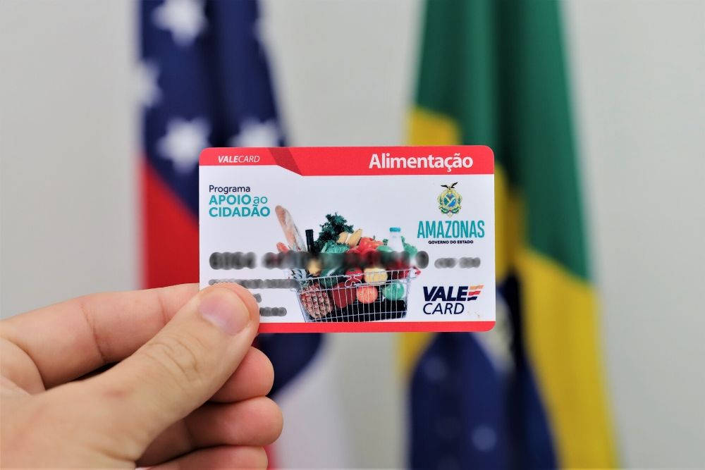 Site do Auxílio Estadual chega a mais de 100 mil acessos por hora no primeiro dia de funcionamento Site do Auxílio Estadual chega a mais de 100 mil acessos por hora no primeiro dia de funcionamento