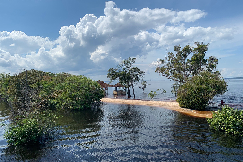 Na vazante ou na cheia Na vazante ou na cheia