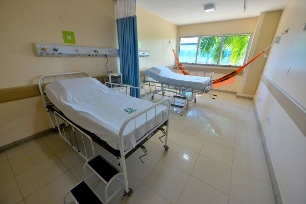 Governo faz chamamento público para contratar serviços para funcionamento do Hospital Nilton Lins Governo faz chamamento público para contratar serviços para funcionamento do Hospital Nilton Lins