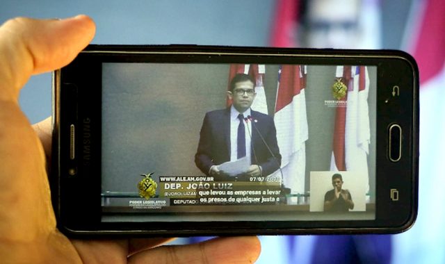 Aleam aprova suspensão de recesso parlamentar e deputados vão trabalhar direto Aleam aprova suspensão de recesso parlamentar e deputados vão trabalhar direto