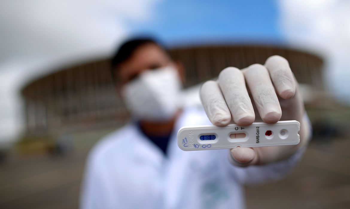 Recuperados da Covid-19 mantêm cuidados mesmo após infecção Recuperados da Covid-19 mantêm cuidados mesmo após infecção
