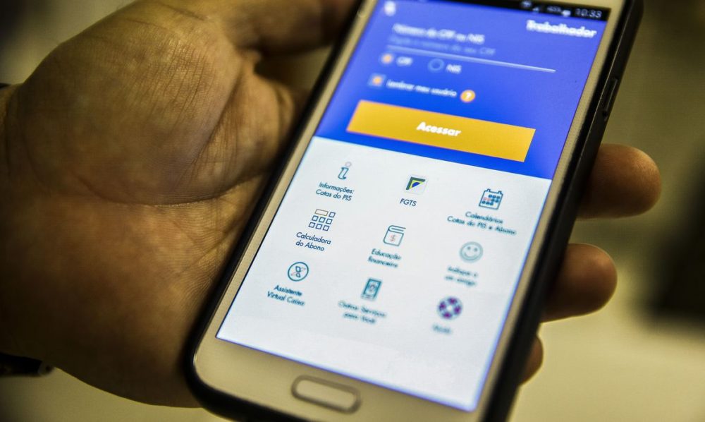 Nascidos em abril tem saque emergencial do FGTS creditado pela Caixa