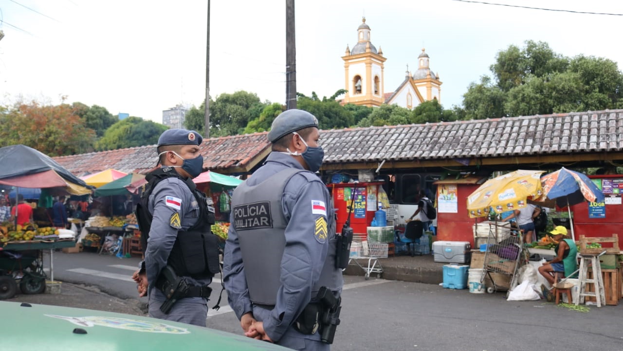 Operação aborda 22 suspeitos de roubos e furtos no Centro; vítimas devem procurar delegacia Operação aborda 22 suspeitos de roubos e furtos no Centro; vítimas devem procurar delegacia