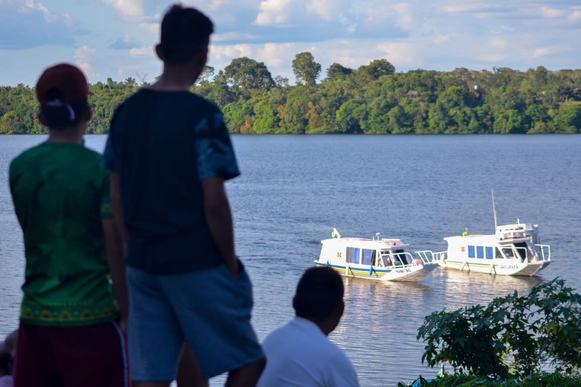 Prefeitura de Parintins beneficia mais de 20 comunidades rurais com 2 novas ambulanchas Prefeitura de Parintins beneficia mais de 20 comunidades rurais com 2 novas ambulanchas