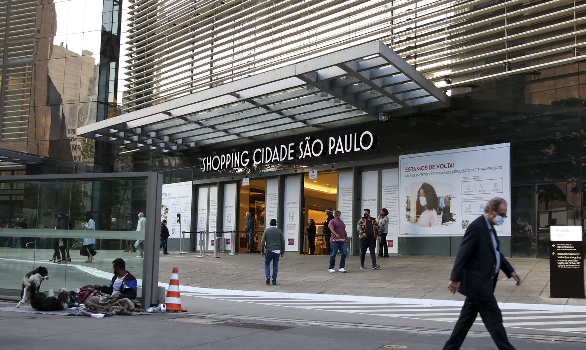 Covid-19 alcança 11% da população na capital paulista, diz pesquisa Covid-19 alcança 11% da população na capital paulista, diz pesquisa
