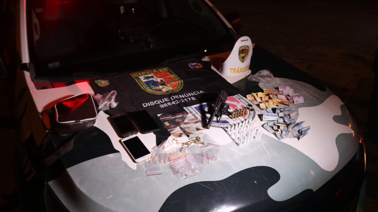 Em resposta a crimes, operação prende 6 com armas na Compensa Em resposta a crimes, operação prende 6 com armas na Compensa