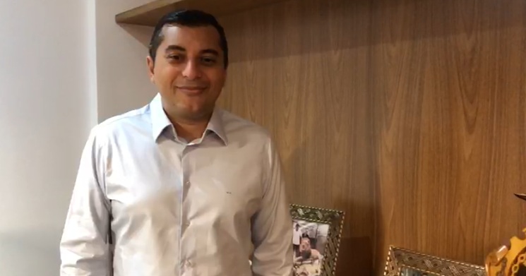 Wilson Lima recebe alta ap&oacute;s ter crise de insufici&ecirc;ncia renal e fica de repouso, em casa