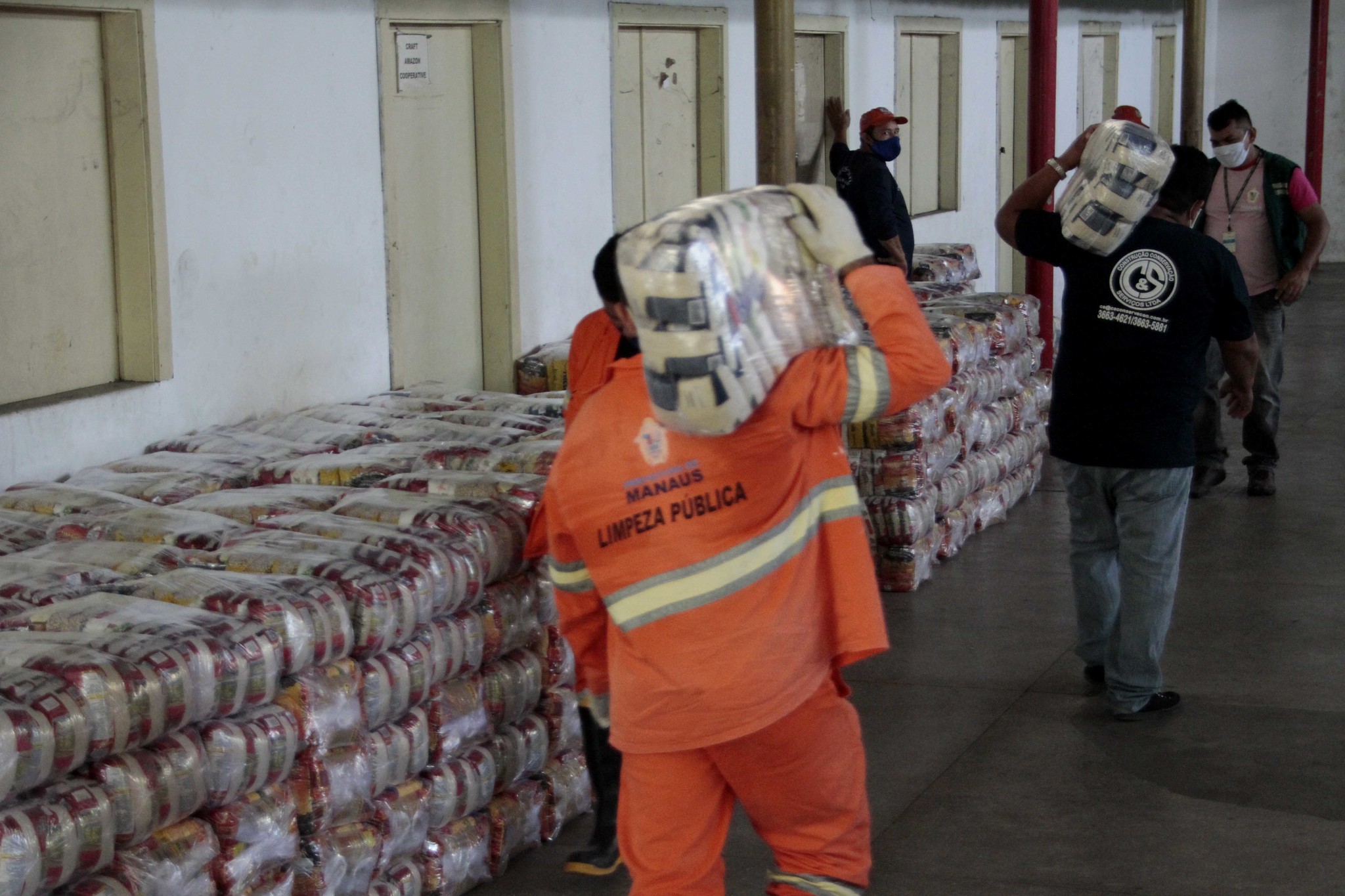 Prefeitura Realiza Entrega De 1 1 Mil Cestas Básicas E Kits De Higiene