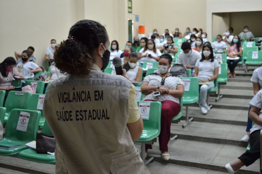 Volunt&aacute;rios da &aacute;rea da sa&uacute;de v&atilde;o atuar nas escolas estaduais na volta &agrave;s aulas
