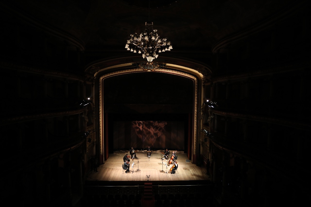 Teatro Amazonas &eacute; destaque na galeria de melhores fotos da Reuters