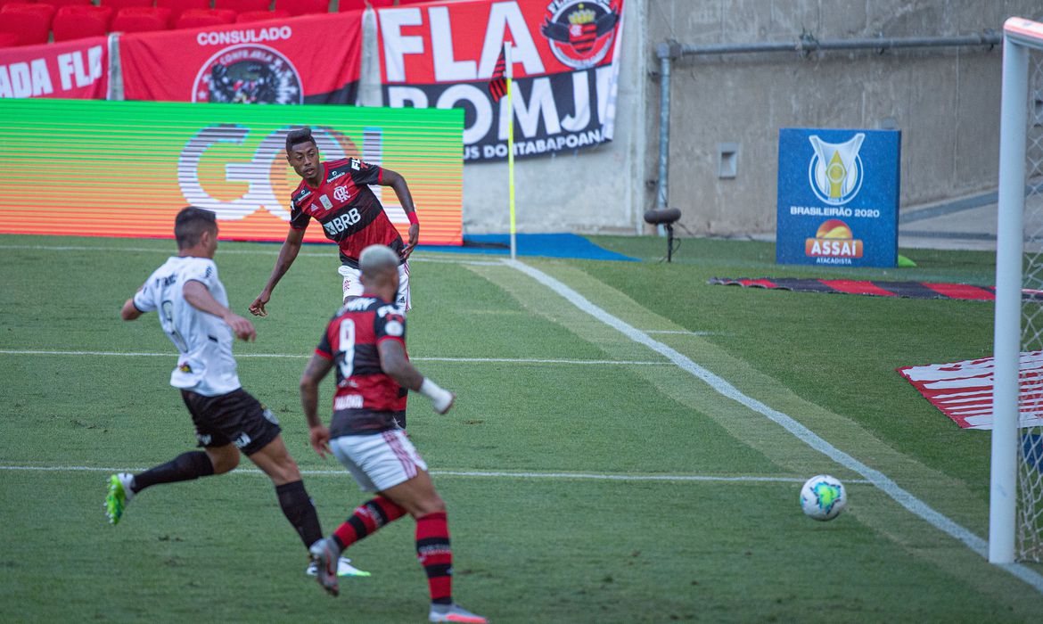 Flamengo perde para o Atl&eacute;tico mineiro no Maracan&atilde;