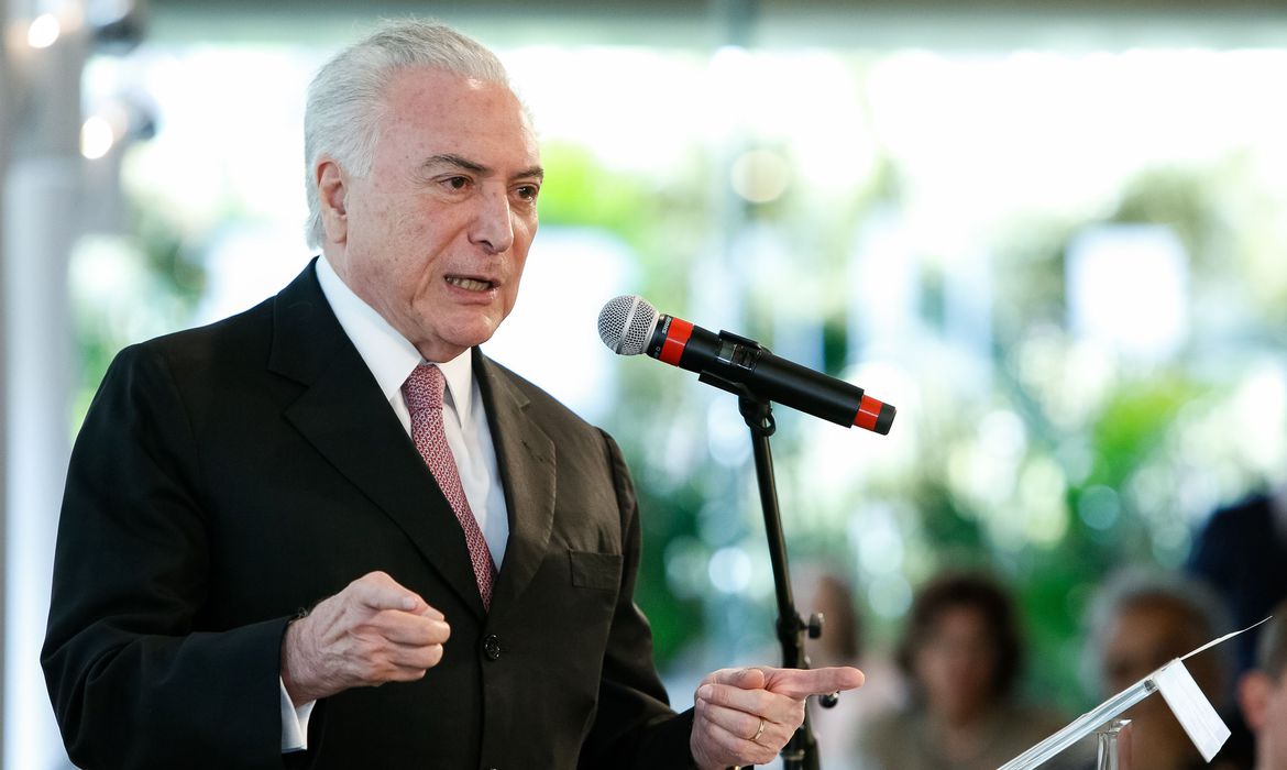 Justiça autoriza saída de Michel Temer do Brasil Justiça autoriza saída de Michel Temer do Brasil