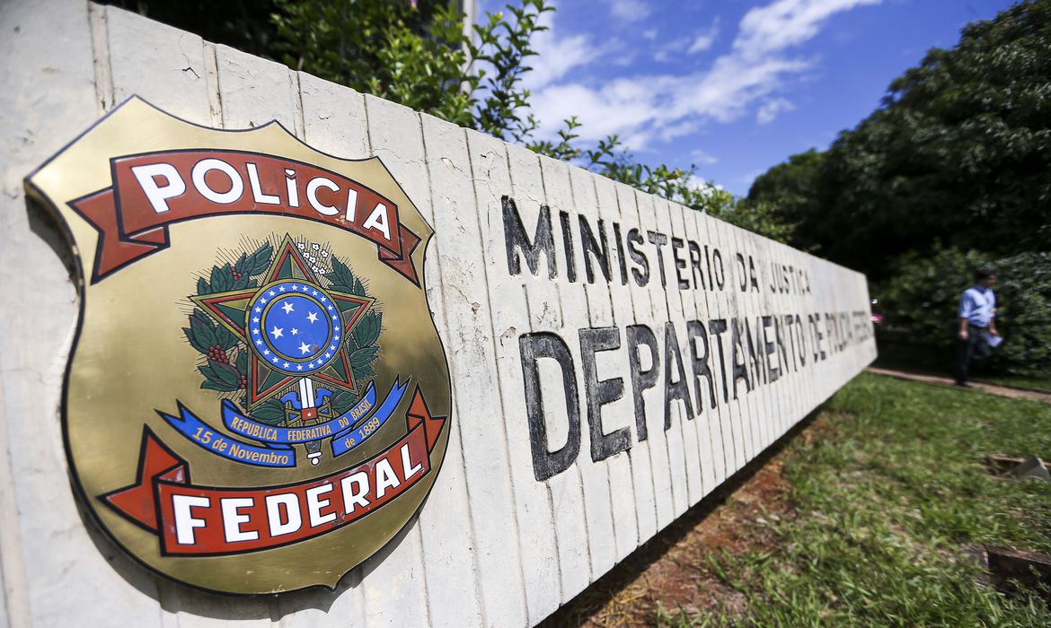 PF cumpre 36 mandados de prisão em 8 estados, incluindo AM, e no DF PF cumpre 36 mandados de prisão em 8 estados, incluindo AM, e no DF