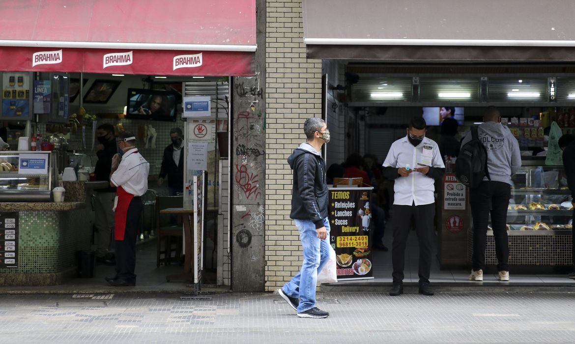 Dispensa de alvará para microempreendedor entra em vigor em setembro Dispensa de alvará para microempreendedor entra em vigor em setembro