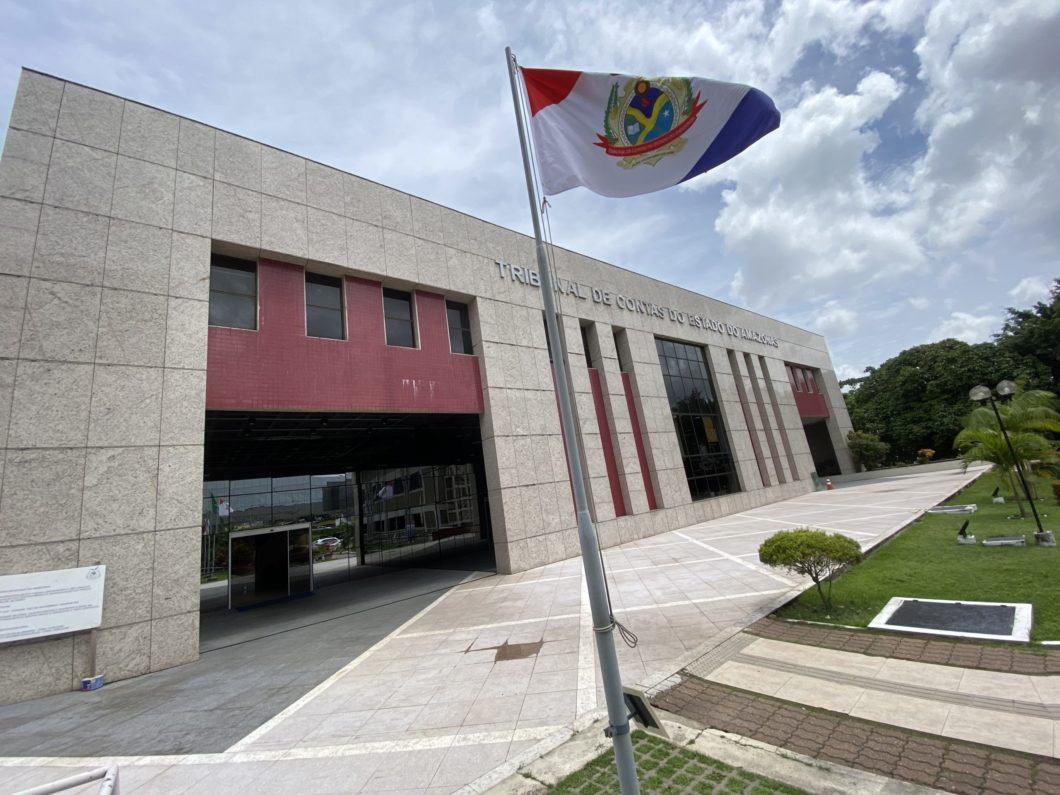 TCE-AM promove webconferência para discutir futuro da ZFM TCE-AM promove webconferência para discutir futuro da ZFM