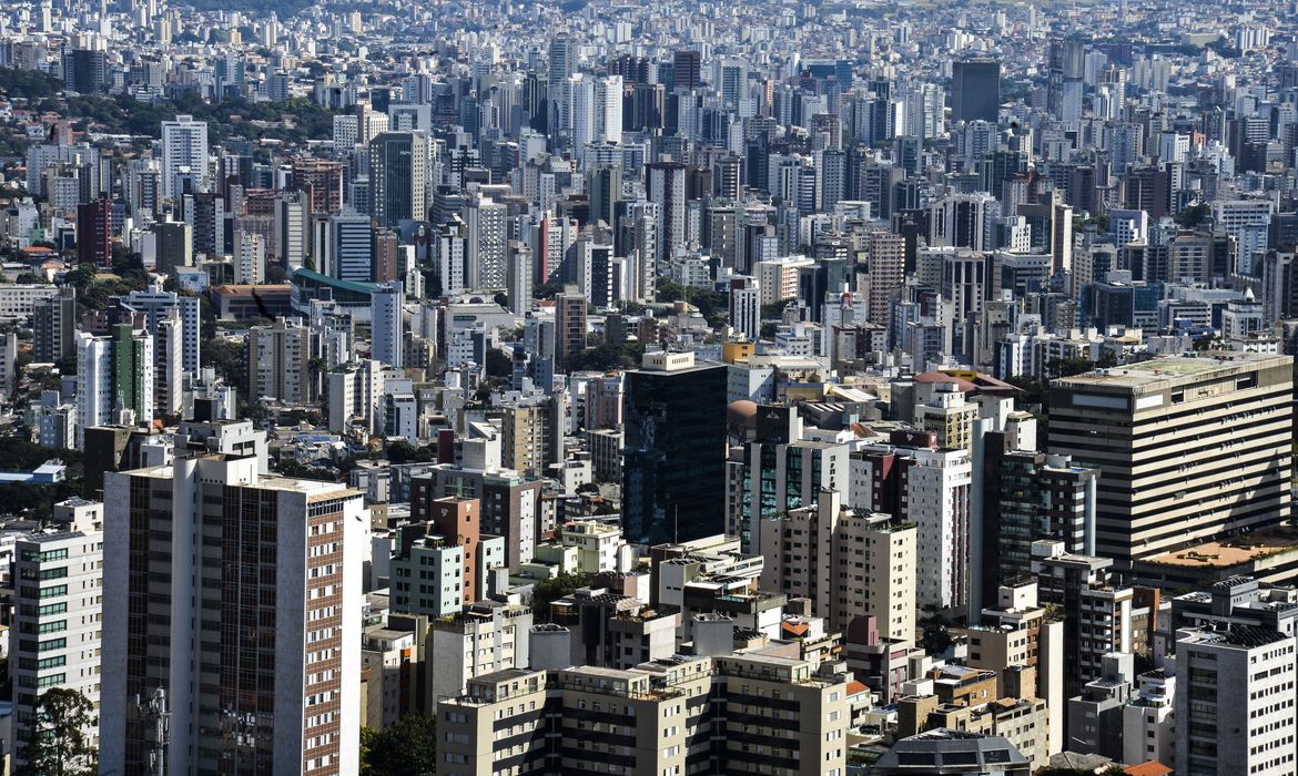 Cinco estados t&ecirc;m regi&otilde;es com tend&ecirc;ncia de alta nos casos de SRAG