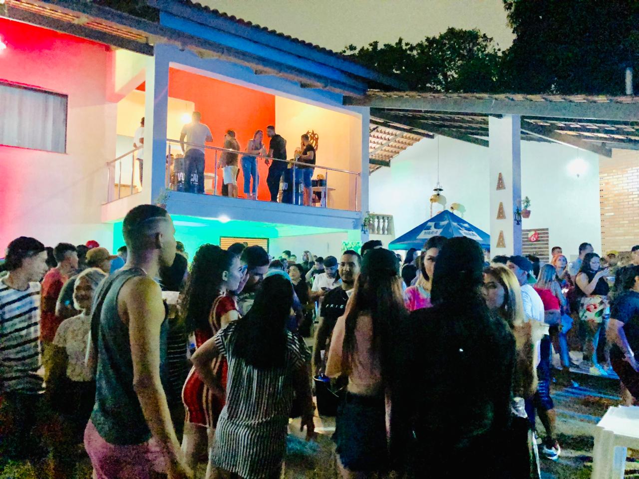 17 bares s&atilde;o vistoriados, dois interditados e homem &eacute; preso por desobedi&ecirc;ncia