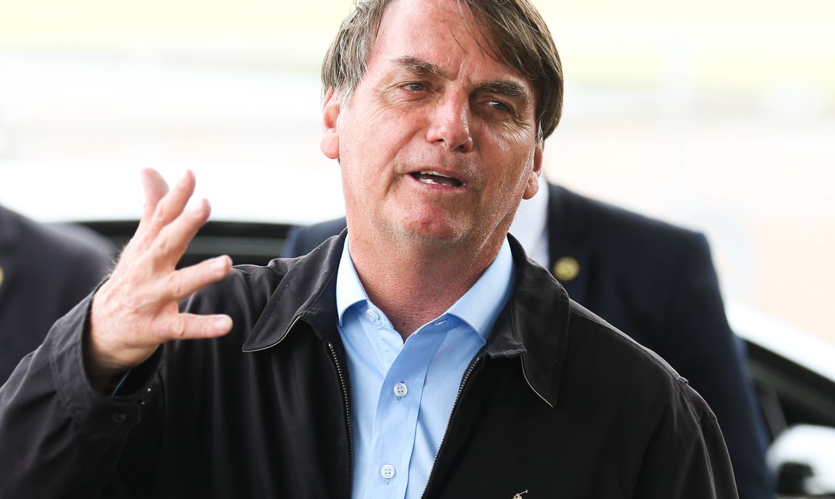 Em v&iacute;deo, Bolsonaro defende abertura do com&eacute;rcio com responsabilidade