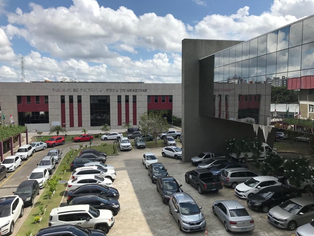 Tribunais de Contas do AM e Tocantins firmam parceria para promo&ccedil;&atilde;o de a&ccedil;&otilde;es de ensino
