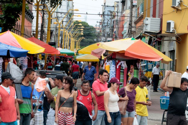 Com 2.219.580 habitantes, Manaus é a 7ª cidade com maior população do Brasil Com 2.219.580 habitantes, Manaus é a 7ª cidade com maior população do Brasil