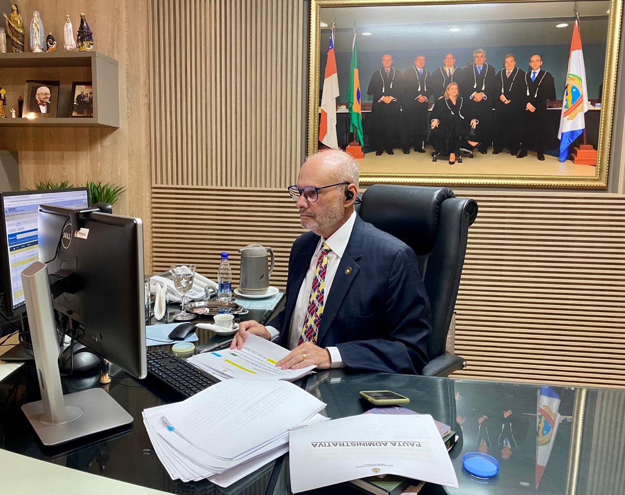 TCE-AM aprova proposta de realização de concurso e define comissão TCE-AM aprova proposta de realização de concurso e define comissão