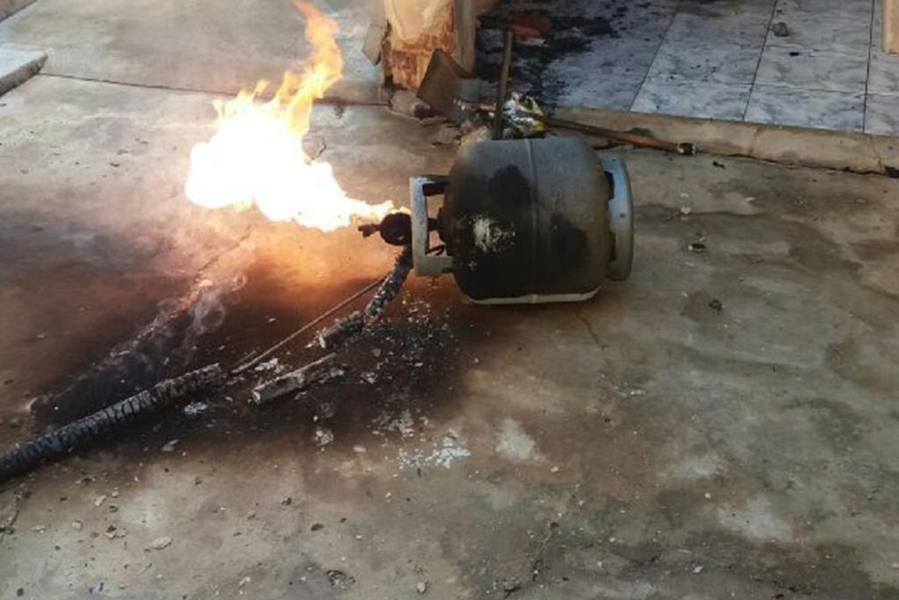 Vazamento de gás provoca incêndio Vazamento de gás provoca incêndio