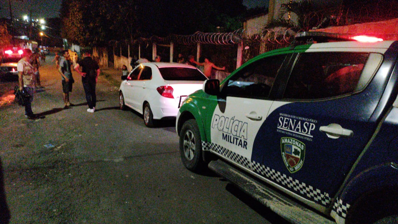 Ao bater de frente contra muro, motociclista morre no Monte das Oliveiras Ao bater de frente contra muro, motociclista morre no Monte das Oliveiras