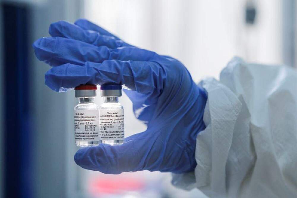 Agência inglesa diz que revisará testes da AstraZeneca para coronavírus Agência inglesa diz que revisará testes da AstraZeneca para coronavírus