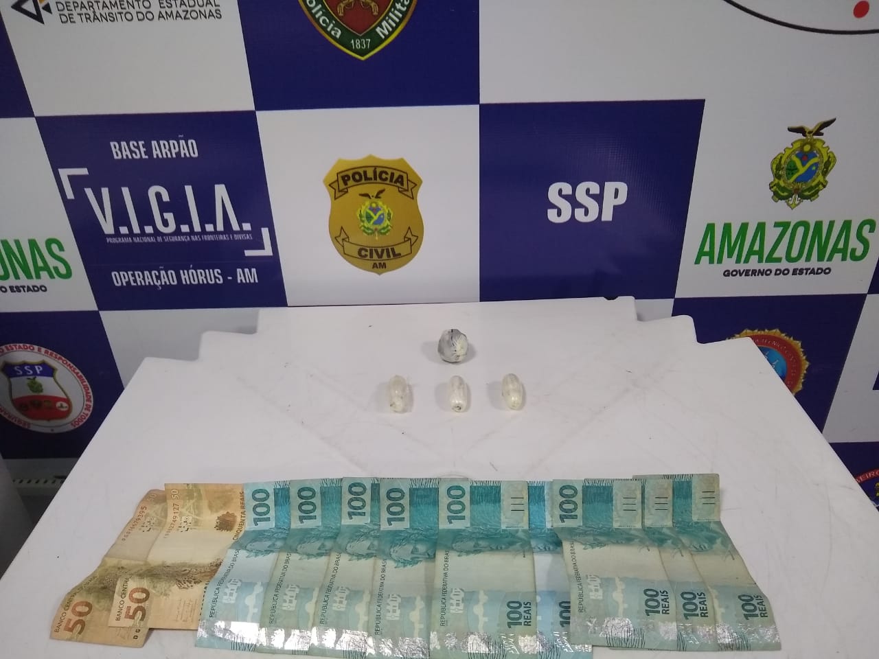 Base Arpão prende idosa venezuelana com R$ 4 mil em drogas nas partes íntimas Base Arpão prende idosa venezuelana com R$ 4 mil em drogas nas partes íntimas