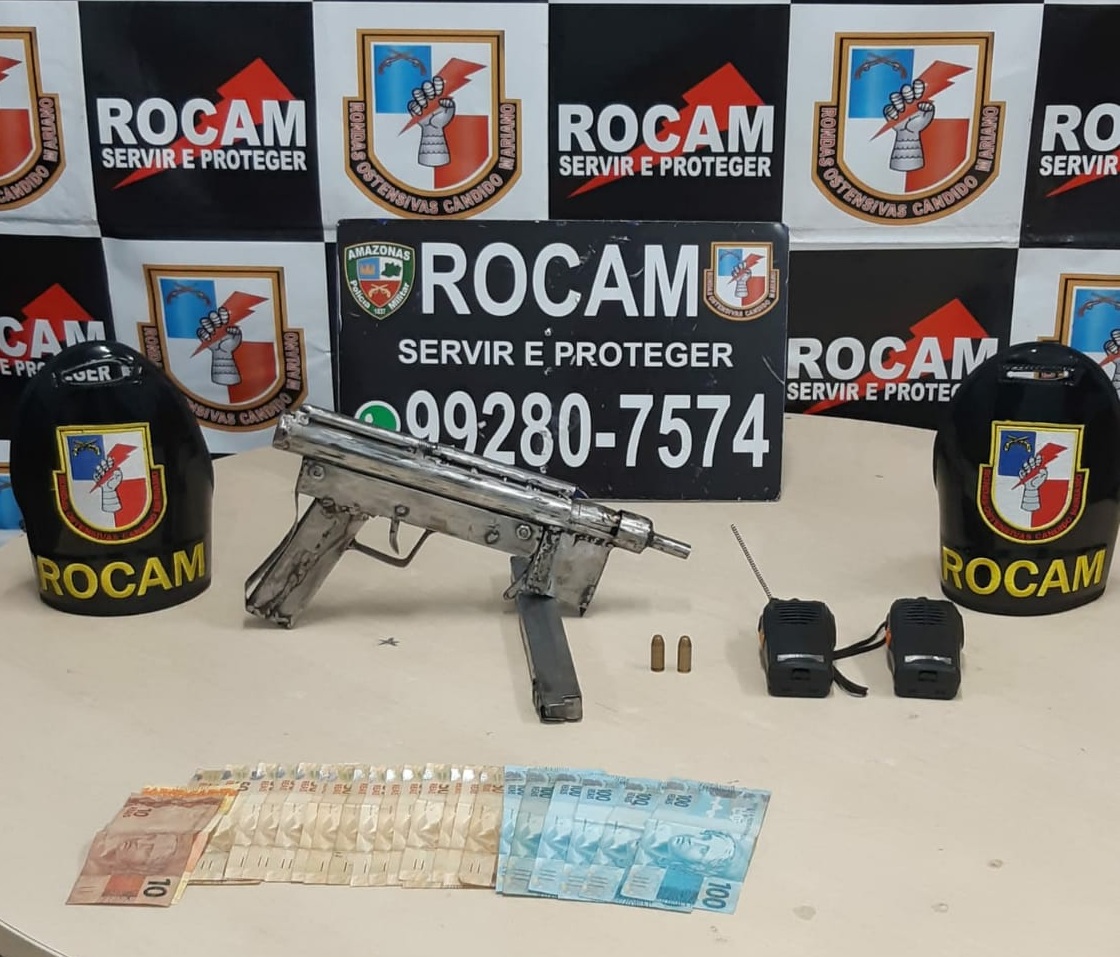 Rocam Motos prende homem com submetralhadora caseira no Armando Mendes