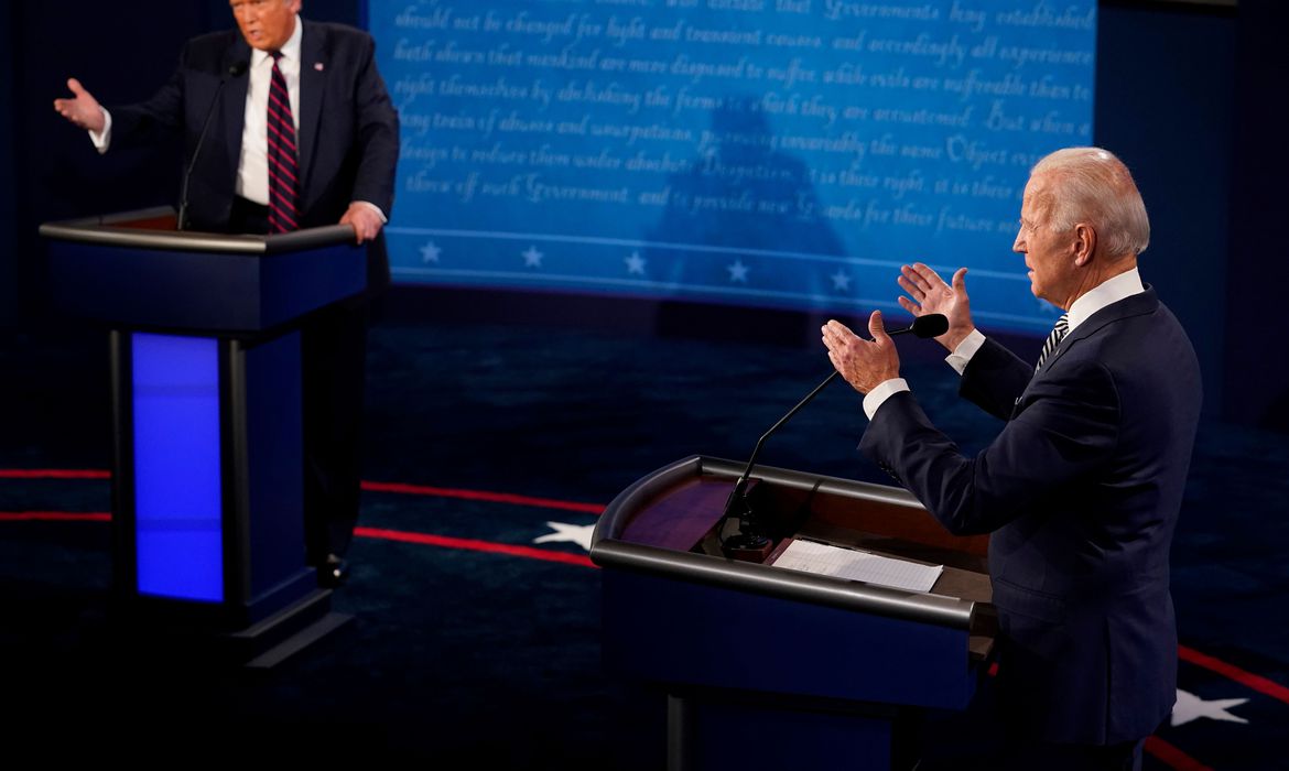 Interrup&ccedil;&otilde;es e insultos marcam primeiro debate entre Trump e Biden