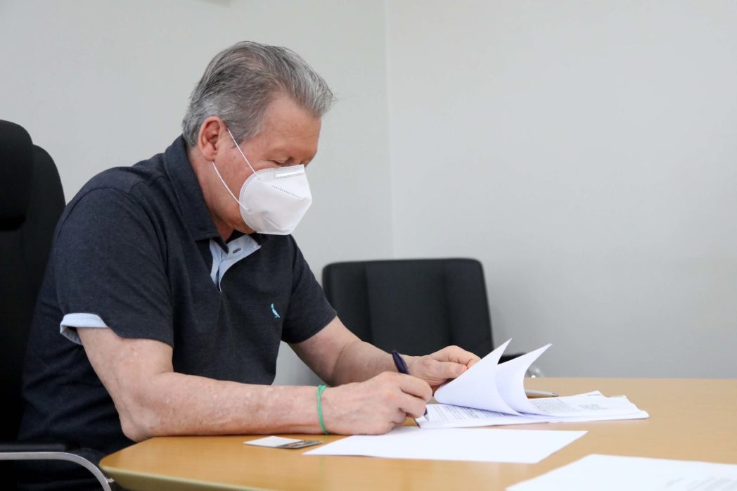 Com aumento de casos em Manaus, Arthur Neto prorroga decretos em prevenção à Covid-19 Com aumento de casos em Manaus, Arthur Neto prorroga decretos em prevenção à Covid-19