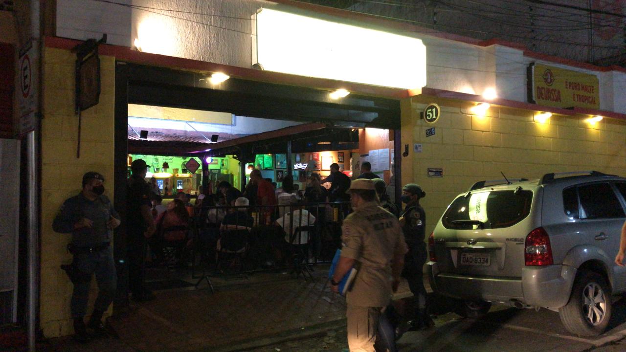 Central Integrada de Fiscalização fecha 11 bares nesta sexta-feira Central Integrada de Fiscalização fecha 11 bares nesta sexta-feira