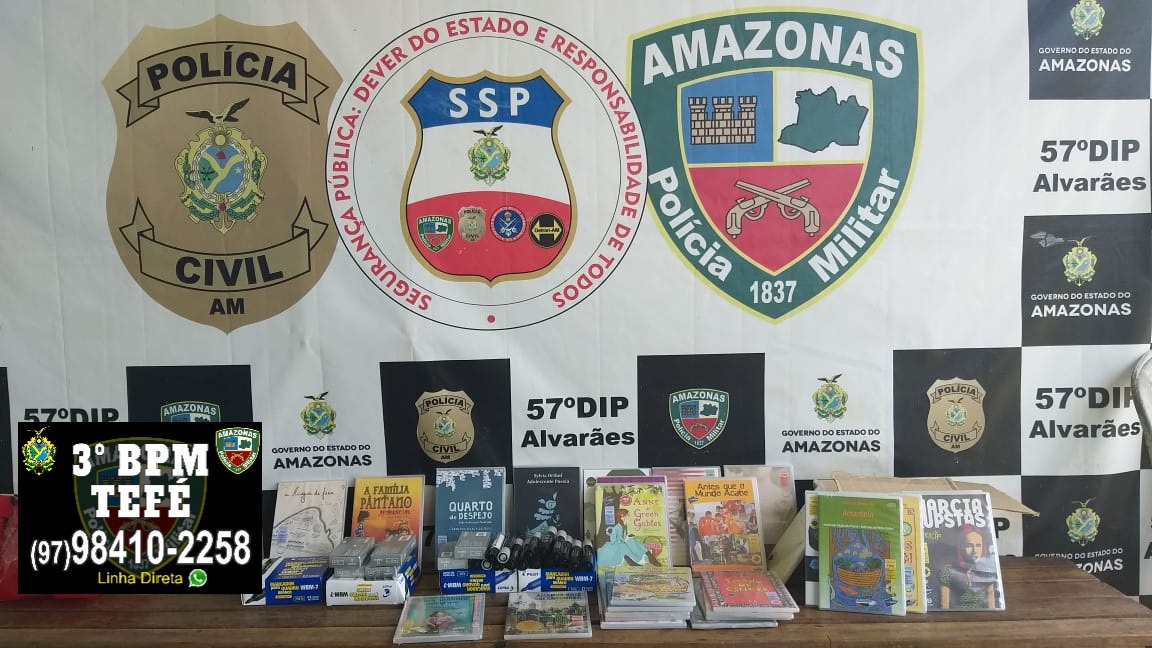 ASSALTANTE 'CULTO': Homem é preso por furtar livros e material de escola ASSALTANTE 'CULTO': Homem é preso por furtar livros e material de escola