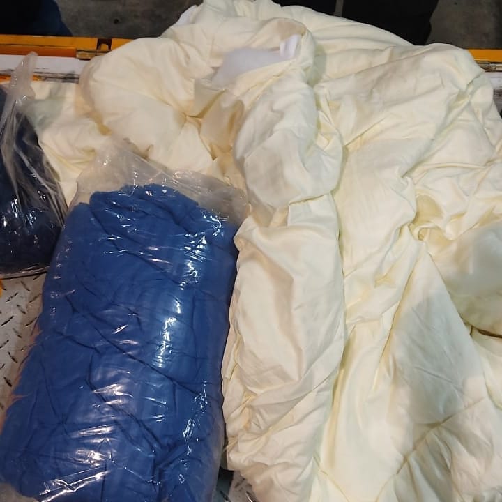 Odin fareja edredons 'carregados' de cocaína no aeroporto internacional Odin fareja edredons 'carregados' de cocaína no aeroporto internacional