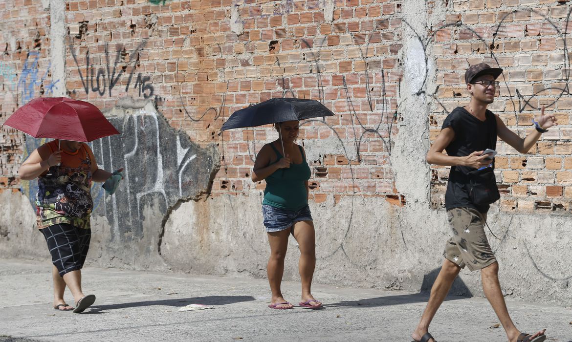 Onda de calor continua e Inmet alerta para risco de morte 