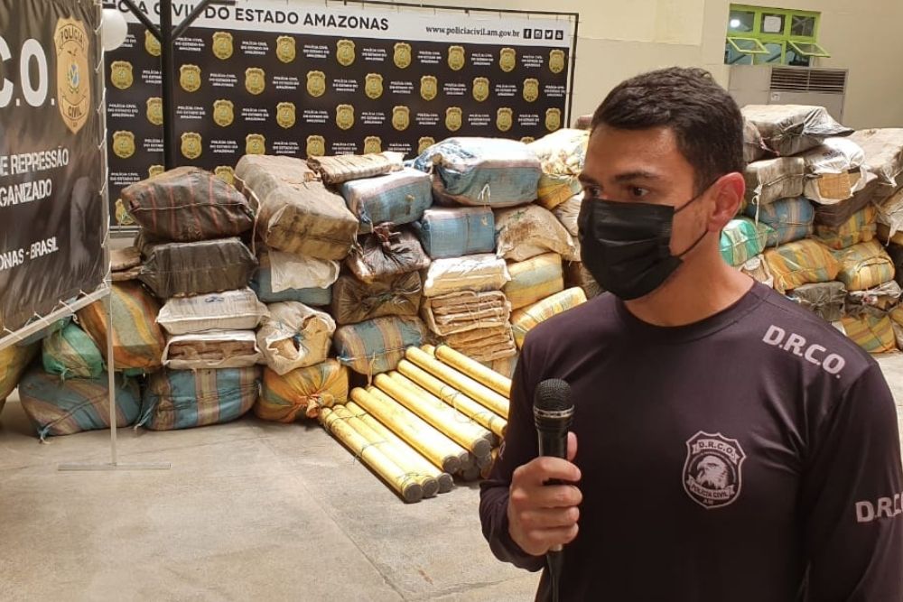 DRCO faz apreensão de 130kg de cocaína pura da Colômbia DRCO faz apreensão de 130kg de cocaína pura da Colômbia