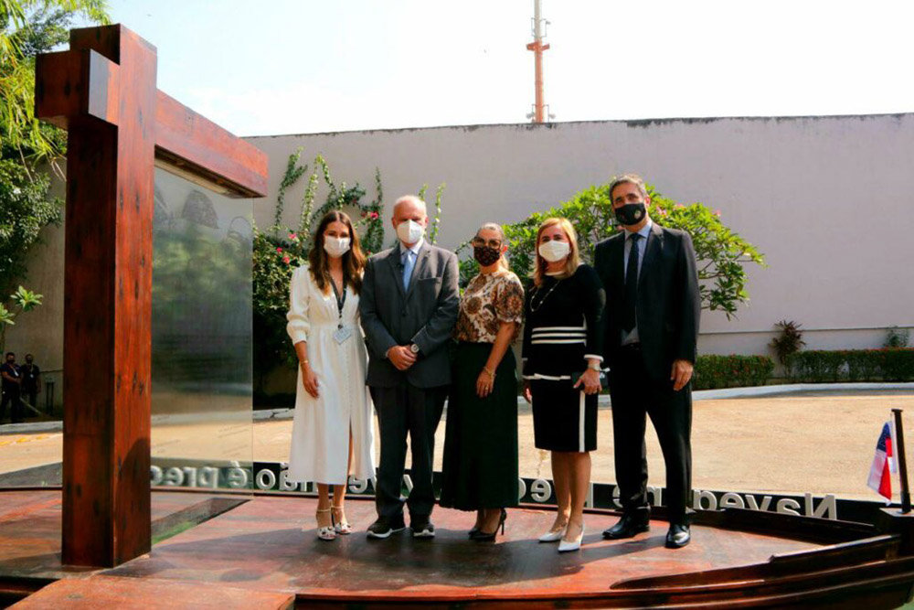 TCE-AM inaugura monumento em homenagem às vítimas de covid-19 TCE-AM inaugura monumento em homenagem às vítimas de covid-19