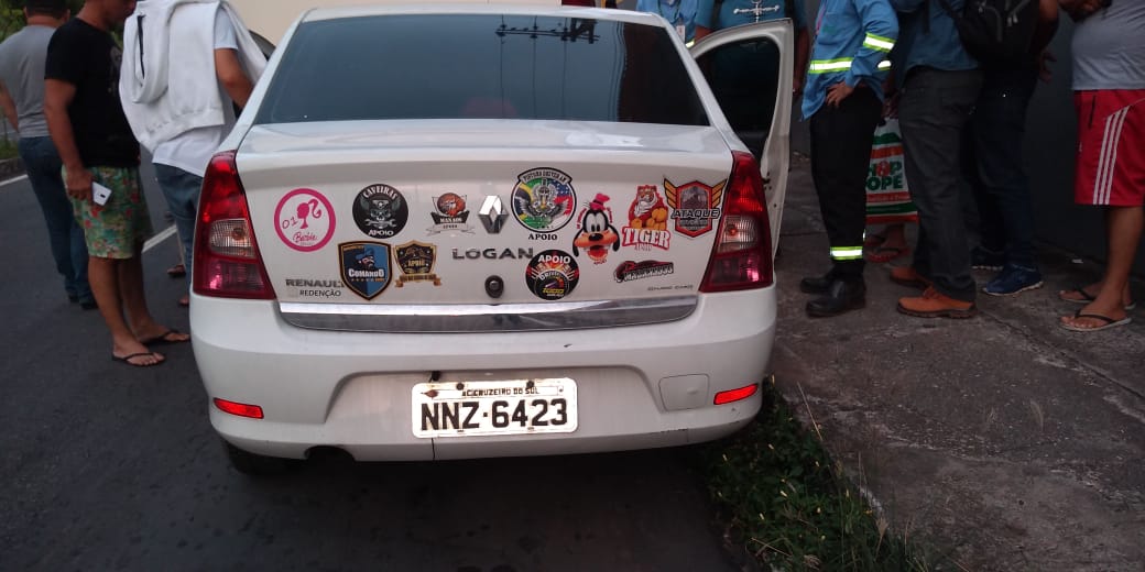 Motorista de aplicativo morre após bater em traseira de ônibus no Hileia Motorista de aplicativo morre após bater em traseira de ônibus no Hileia