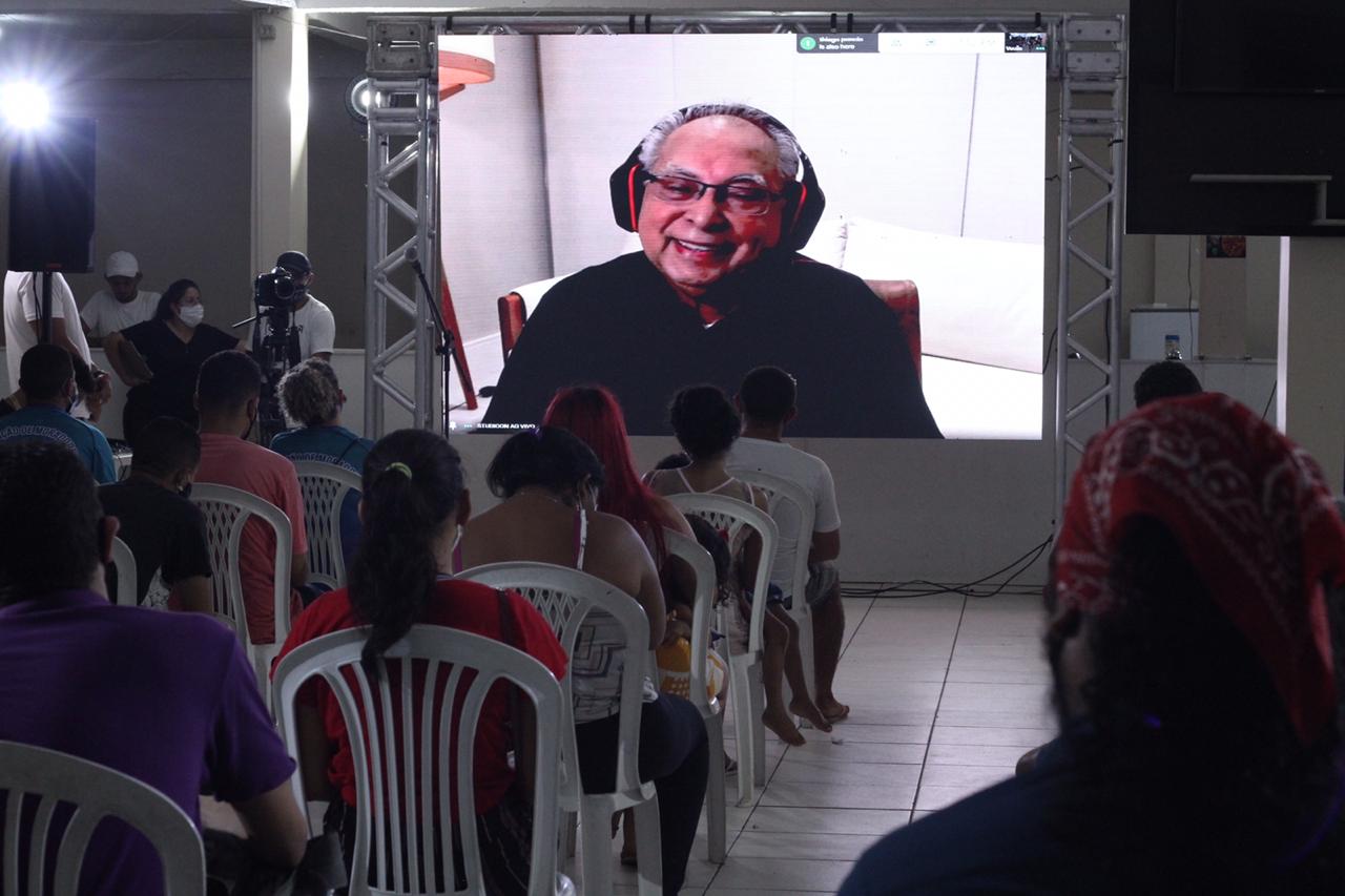 Amazonino vai adotar videoconfer&ecirc;ncia na gest&atilde;o para di&aacute;logo com comunidades