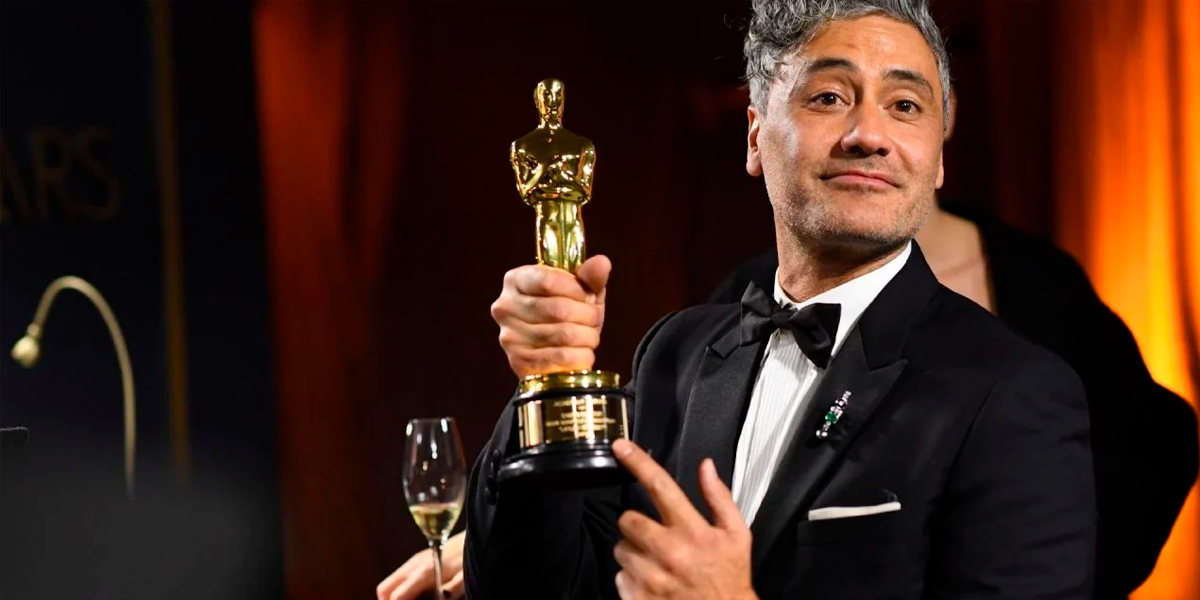 Coca-Cola celebra Natal 2020 com 'The Letter', campanha global dirigida por Taika Waititi Coca-Cola celebra Natal 2020 com 'The Letter', campanha global dirigida por Taika Waititi