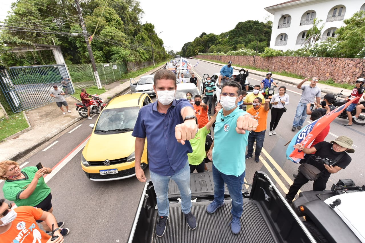 David e Rotta defendem regularização de terras e infraestrutura em carreatas David e Rotta defendem regularização de terras e infraestrutura em carreatas