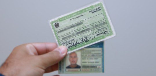 Faltam 13 dias: eleitor tem até quinta (5) para solicitar a 2ª via do título Faltam 13 dias: eleitor tem até quinta (5) para solicitar a 2ª via do título