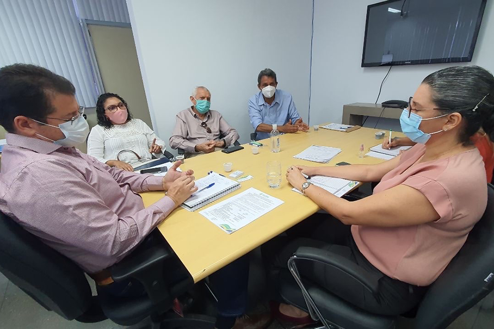 SES-AM e Funati discutem renovação de convênio para assistência ao idoso SES-AM e Funati discutem renovação de convênio para assistência ao idoso
