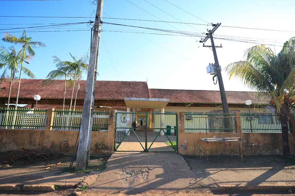 Governo do Amazonas investe em revitalização de escolas e estradas em Silves Governo do Amazonas investe em revitalização de escolas e estradas em Silves