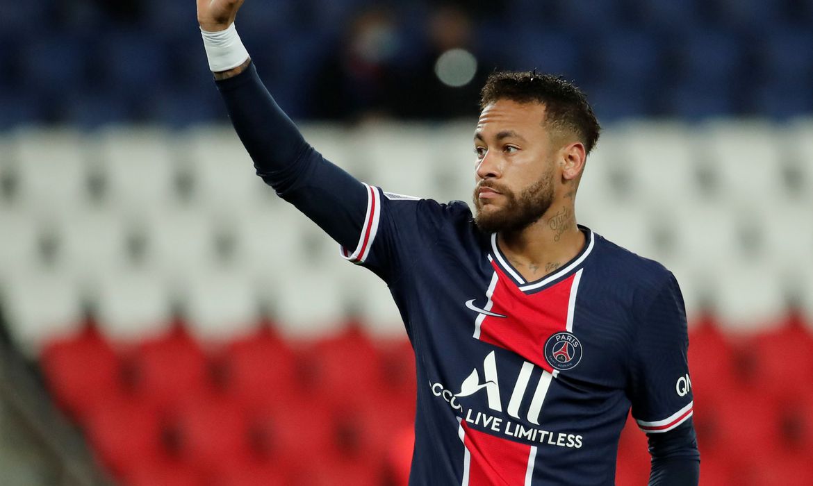 Machucado, Neymar est&aacute; desconvocado da Sele&ccedil;&atilde;o Brasileira