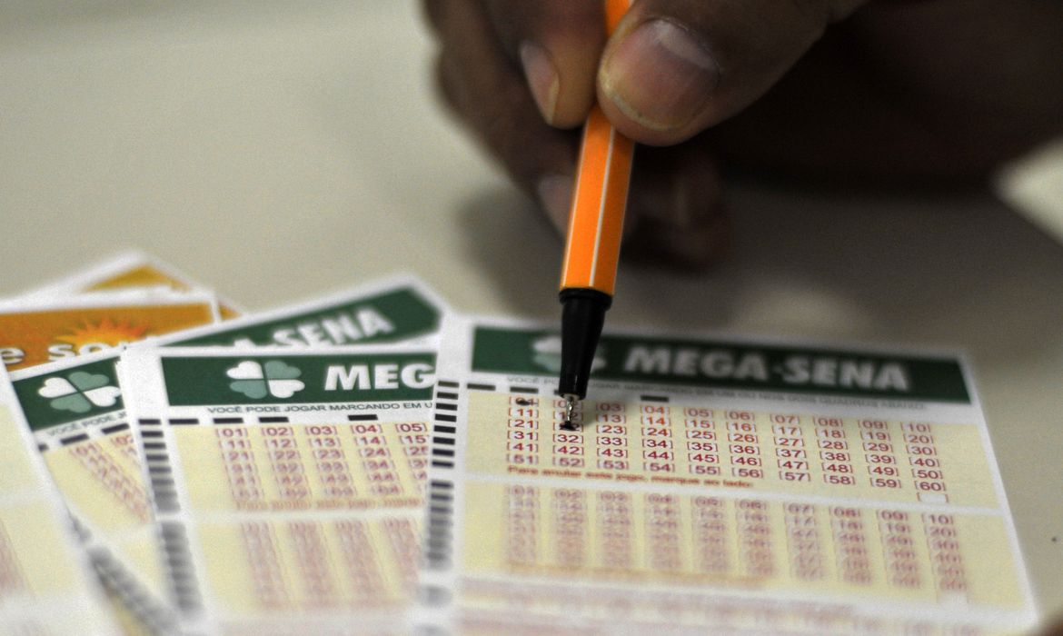 Mega-Sena paga hoje prêmio de R$ 40 milhões Mega-Sena paga hoje prêmio de R$ 40 milhões