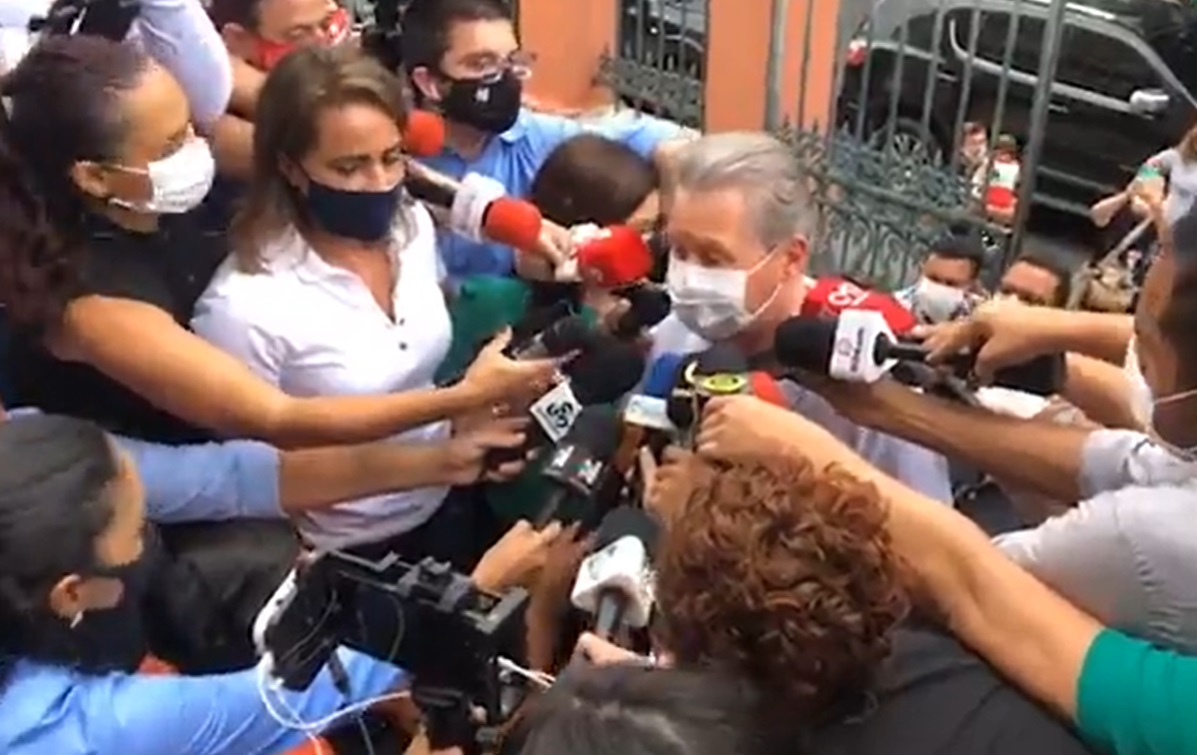 Artur Neto vota e pede que vencedor respeite a cidade de Manaus