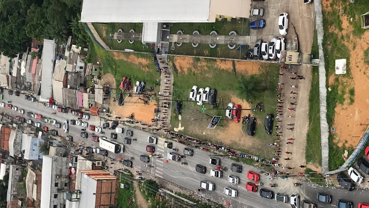 SSP-AM faz operação aérea de fiscalização em colégios eleitorais na capital SSP-AM faz operação aérea de fiscalização em colégios eleitorais na capital